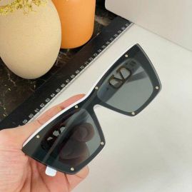 Picture of Valentino Sunglasses _SKUfw47547899fw